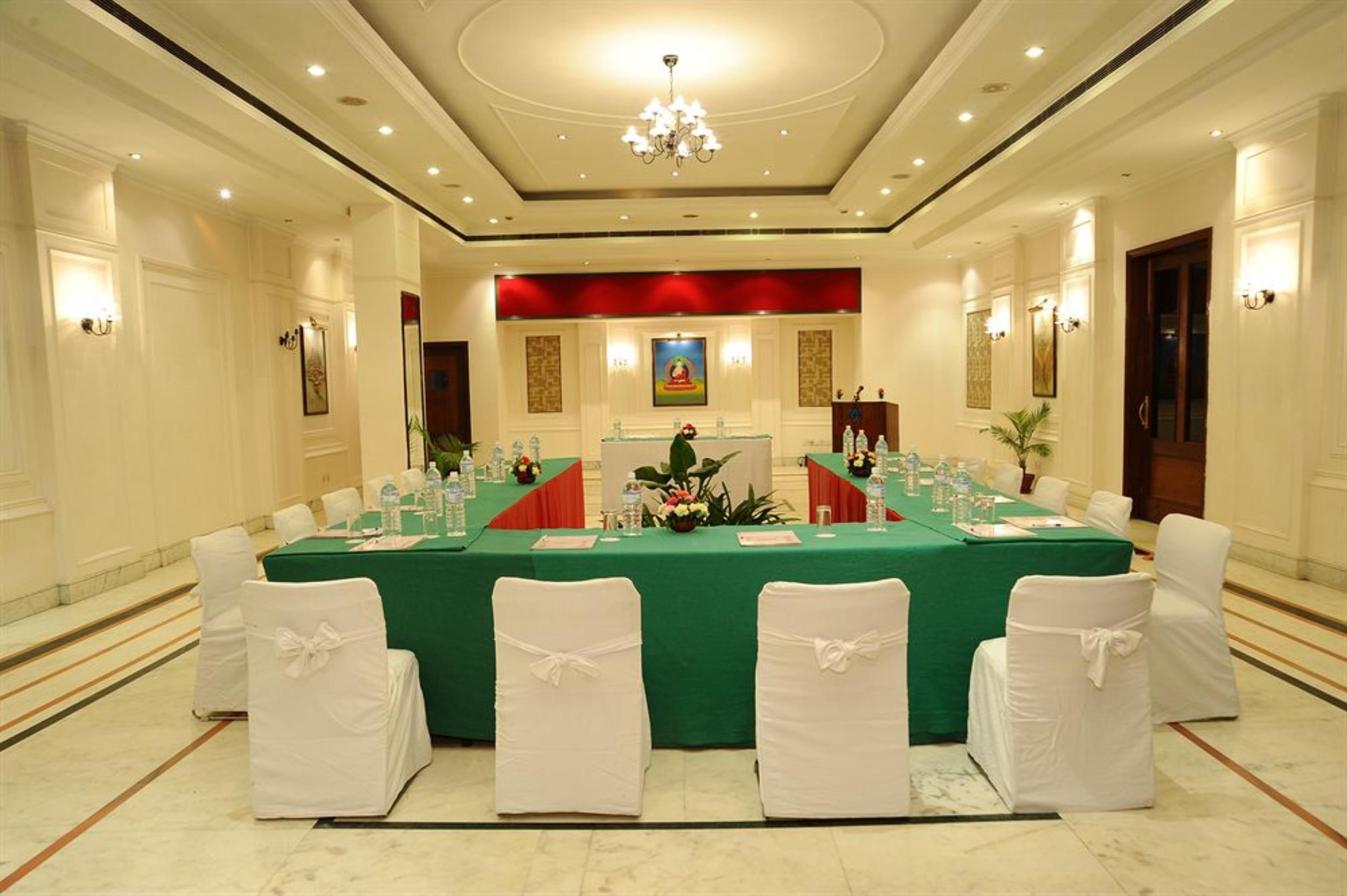 Grand Hotel Kathmandu Exterior photo