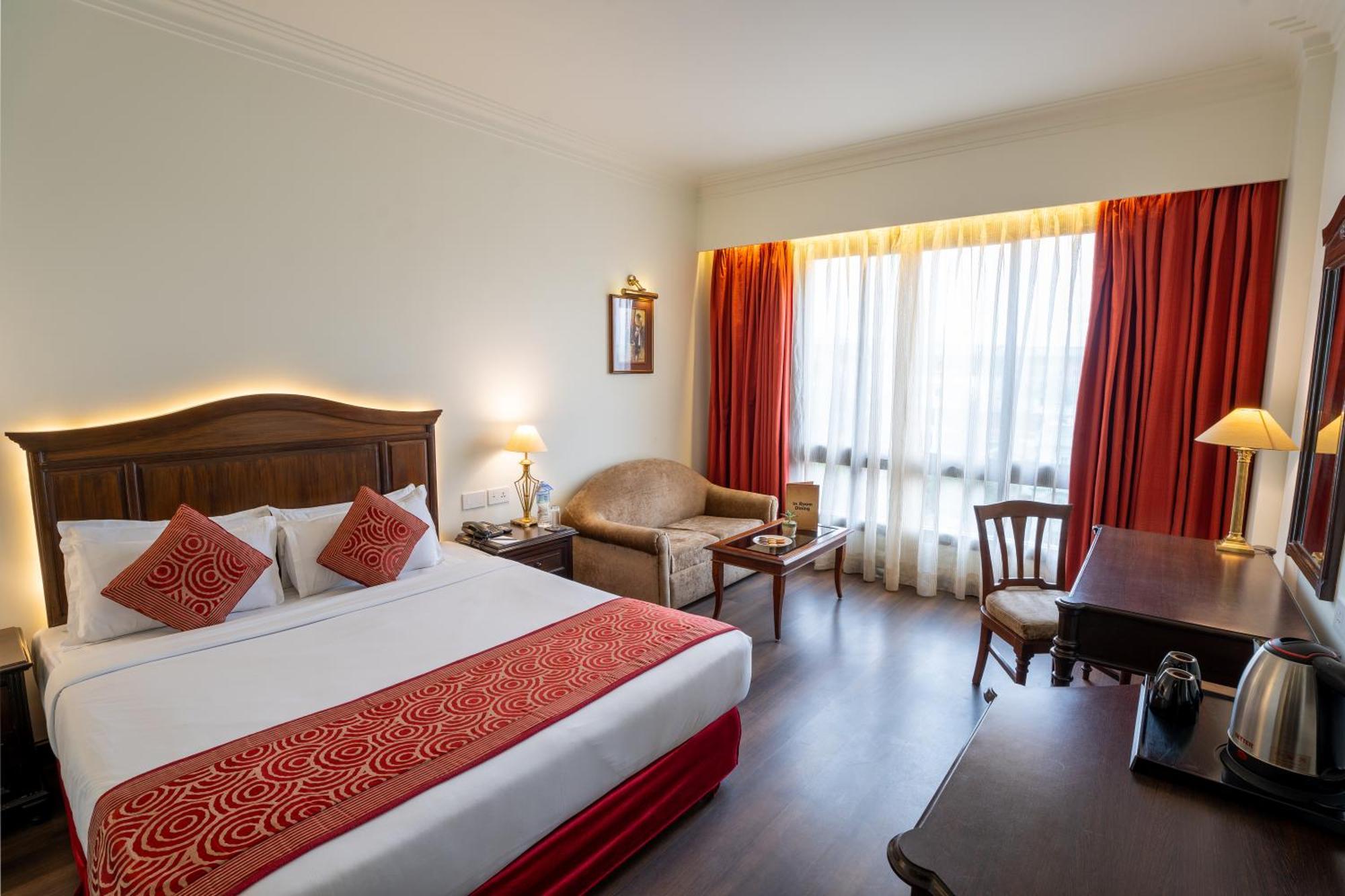 Grand Hotel Kathmandu Exterior photo