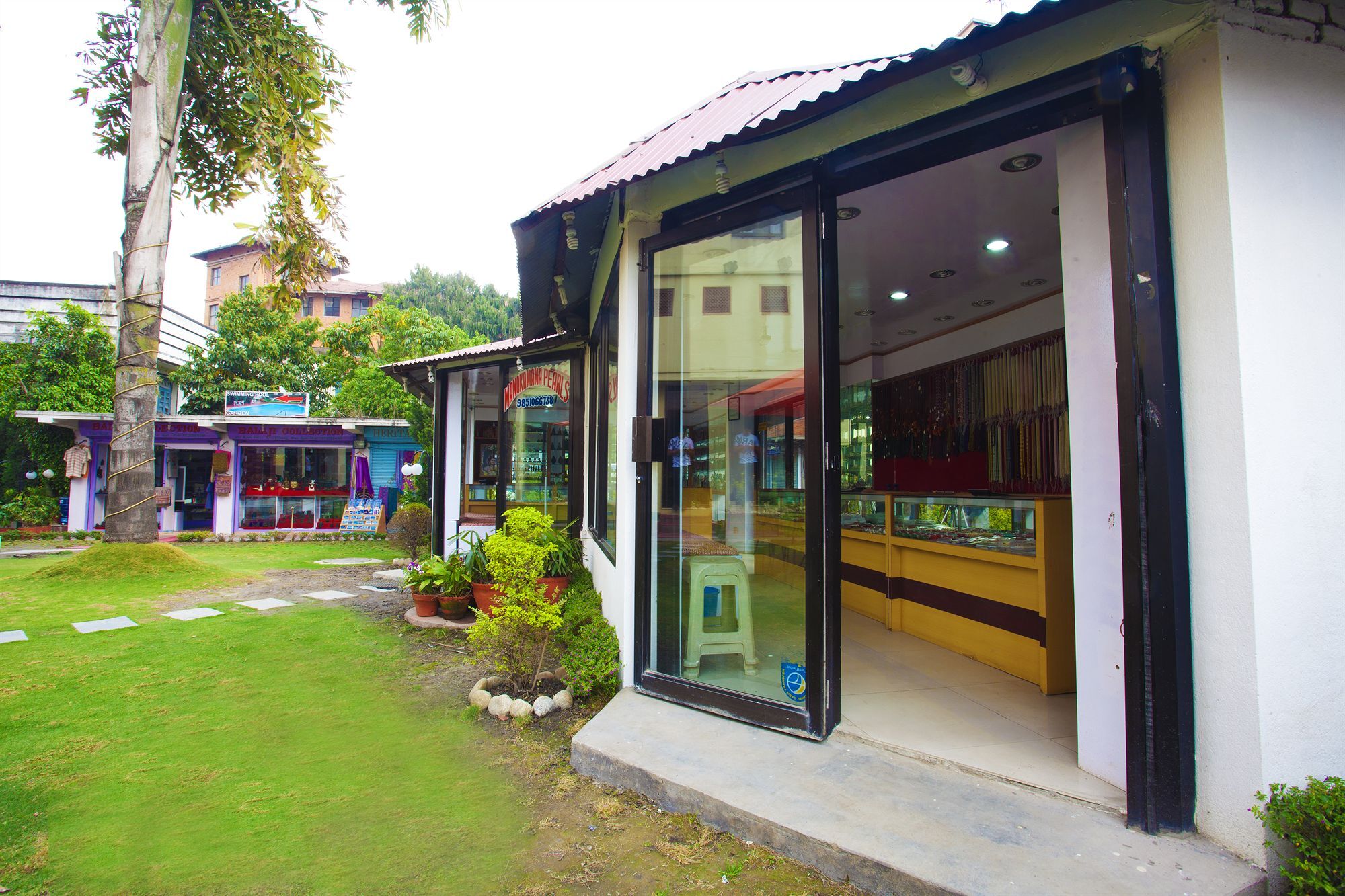 Grand Hotel Kathmandu Exterior photo