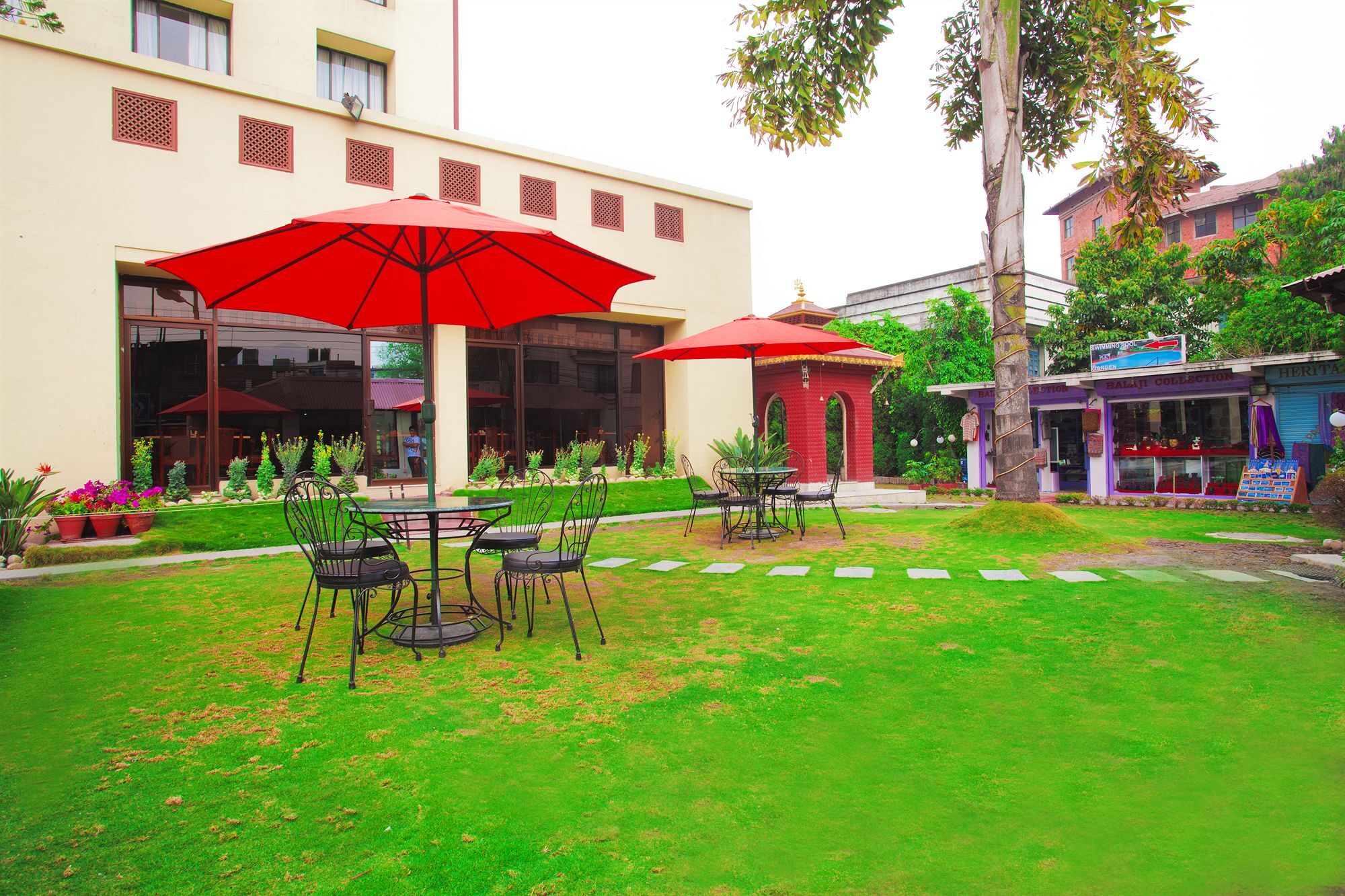 Grand Hotel Kathmandu Exterior photo