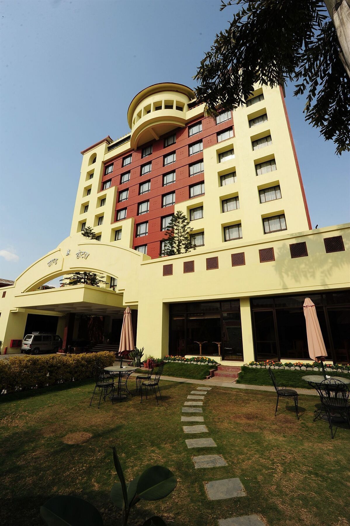 Grand Hotel Kathmandu Exterior photo